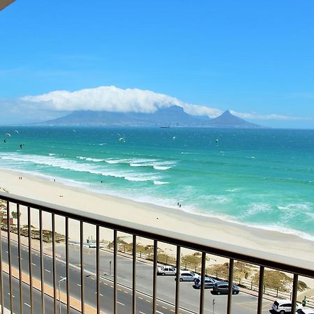 بلوبيرجستراند Blouberg Beachfront Apartment المظهر الخارجي الصورة