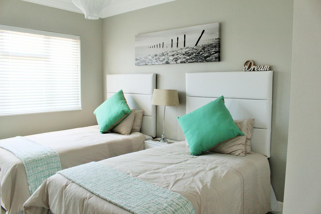 بلوبيرجستراند Blouberg Beachfront Apartment الغرفة الصورة