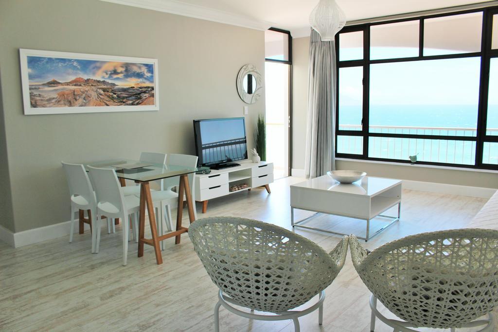 بلوبيرجستراند Blouberg Beachfront Apartment الغرفة الصورة