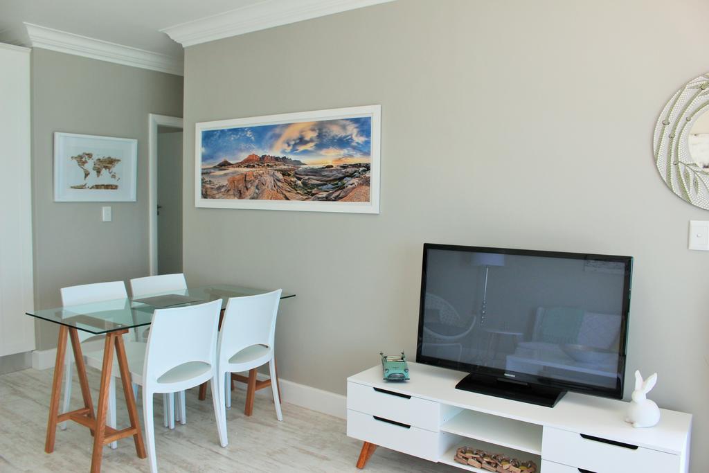 بلوبيرجستراند Blouberg Beachfront Apartment الغرفة الصورة