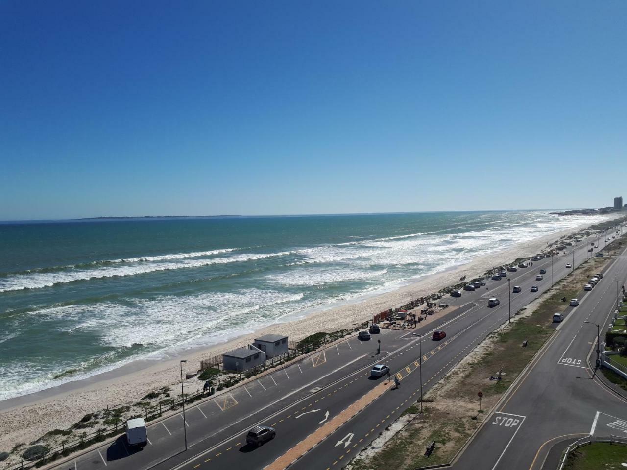 بلوبيرجستراند Blouberg Beachfront Apartment المظهر الخارجي الصورة
